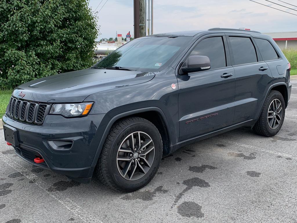 Pre-Owned 2018 Jeep Grand Cherokee Trailhawk 4WD Sport Utility